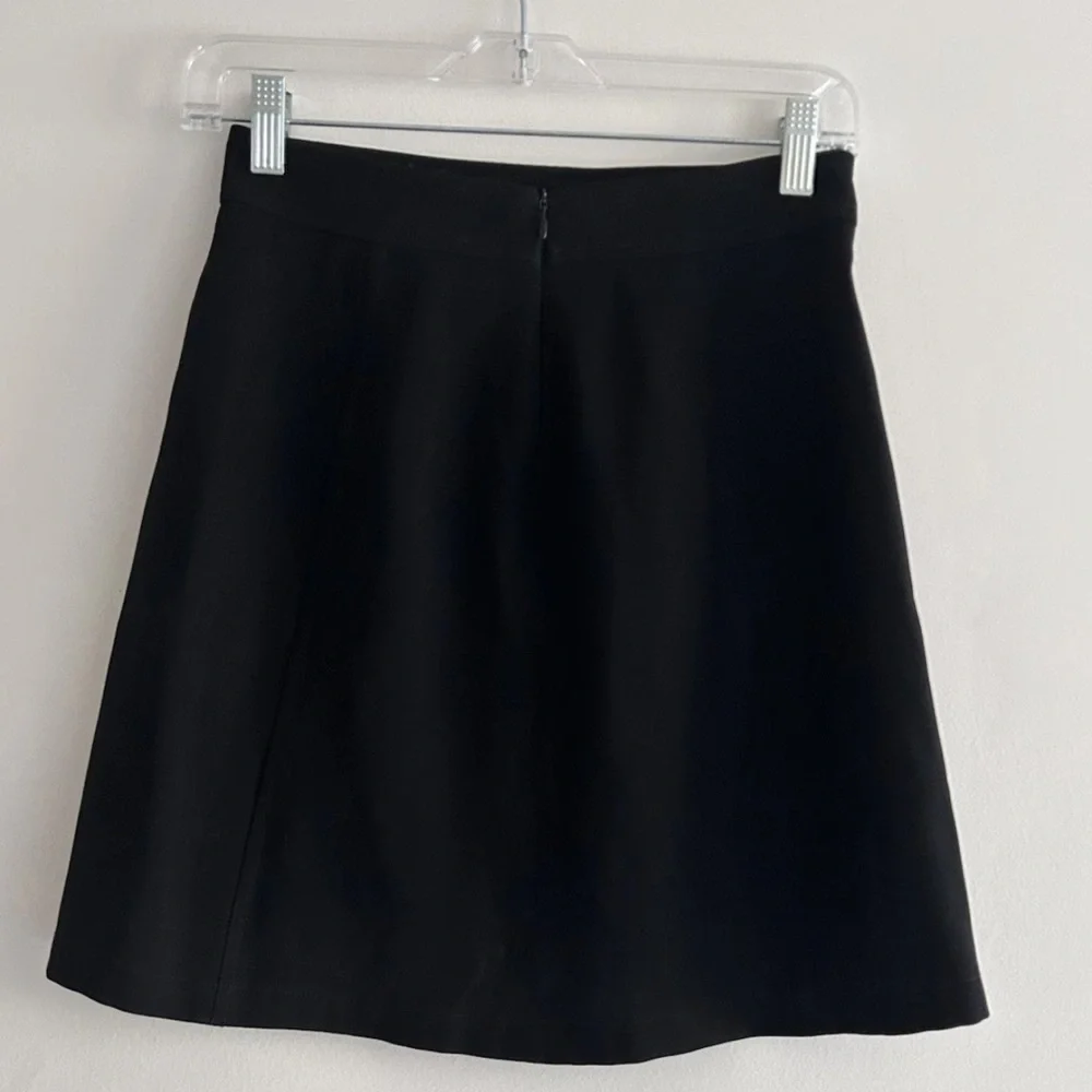 Louis Vuitton | Uniform Pencil Skirt Womens Size 32 Black Lined